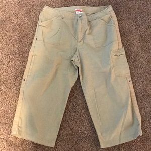 Cargo capris!
